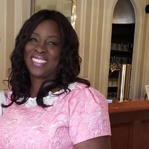 Meet your Posher, Akua